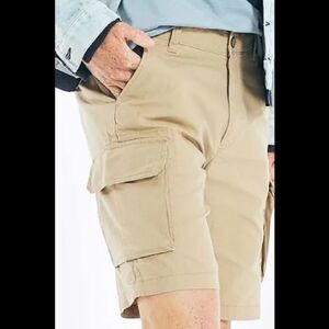 IZOD 40 Cargo Unisex Shorts